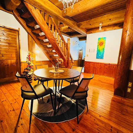 Yufuin Log House No Yado Tom Sawyer Hotell Eksteriør bilde